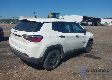 2018 Jeep Compass Sport Fwd из США, поврежденный, VIN 3C4NJCAB1JT263297